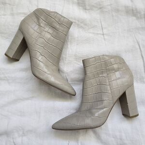 Marc Fisher LTD Unno Pointed Toe Bootie